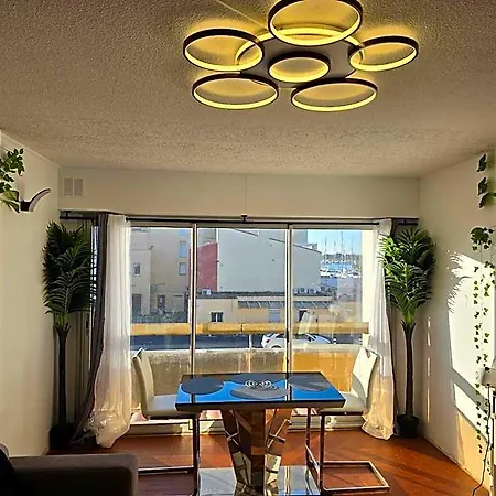 Appartement En Plein Centre, Vue Port Et Clim *